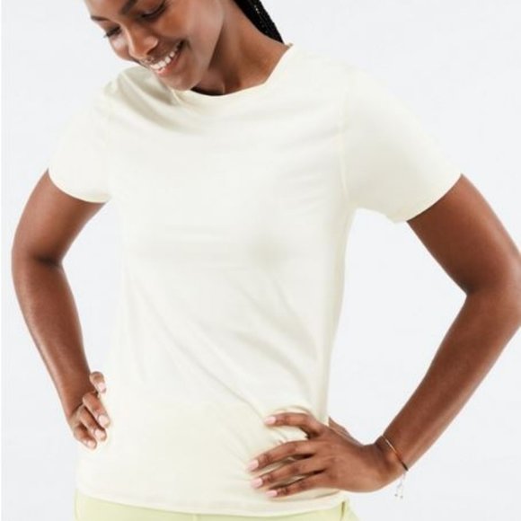 Fabletics On the Run 4-Piece Outfit - Picture 6 of 15